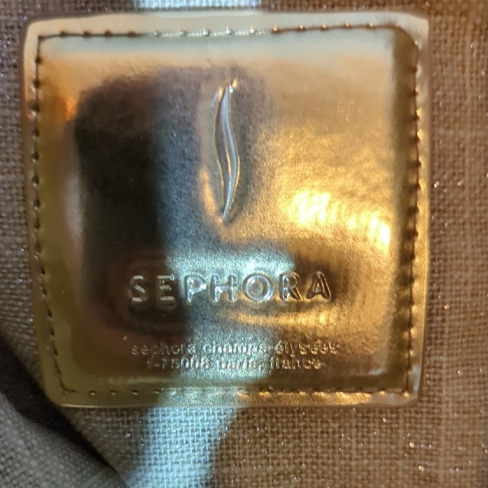 Sephora White and Gold Shoulder Bag with Structured Design - Picture 9 of 9